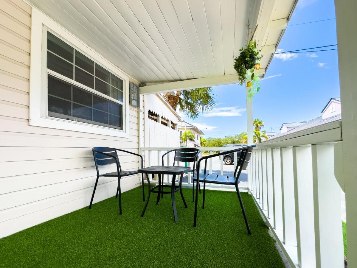 2B1B Stylish Little House W Shared Pool 511 Villa Clearwater Eksteriør billede