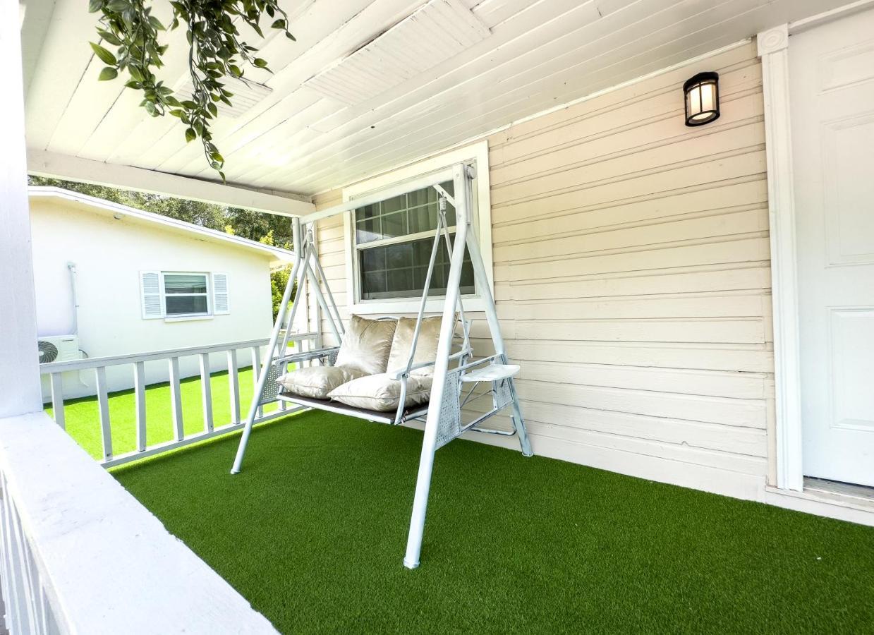 2B1B Stylish Little House W Shared Pool 511 Villa Clearwater Eksteriør billede
