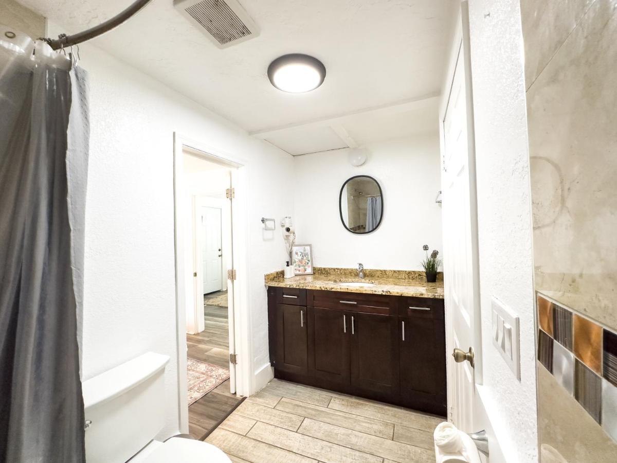 2B1B Stylish Little House W Shared Pool 511 Villa Clearwater Eksteriør billede