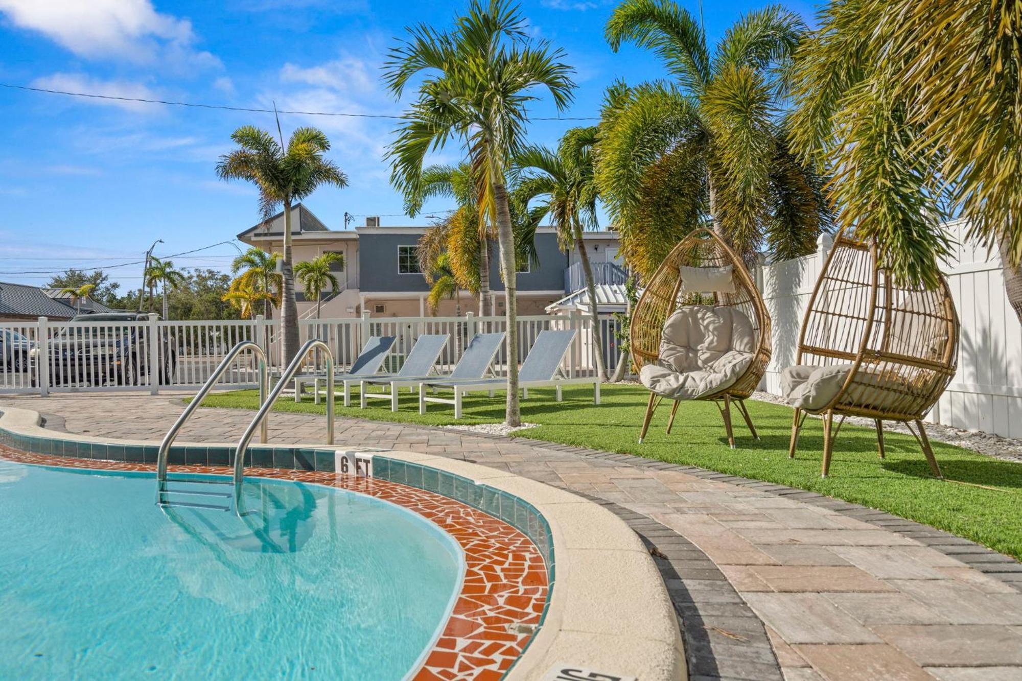 2B1B Stylish Little House W Shared Pool 511 Villa Clearwater Eksteriør billede